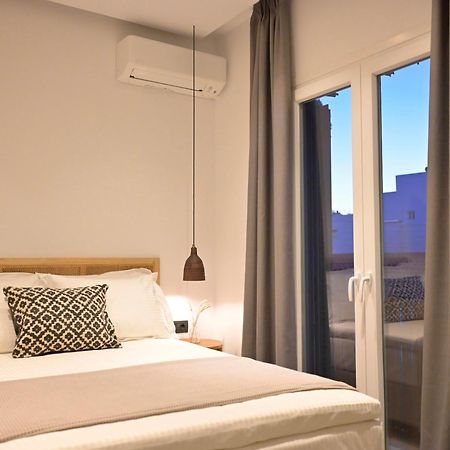 Eleana Hotel Tínos エクステリア 写真