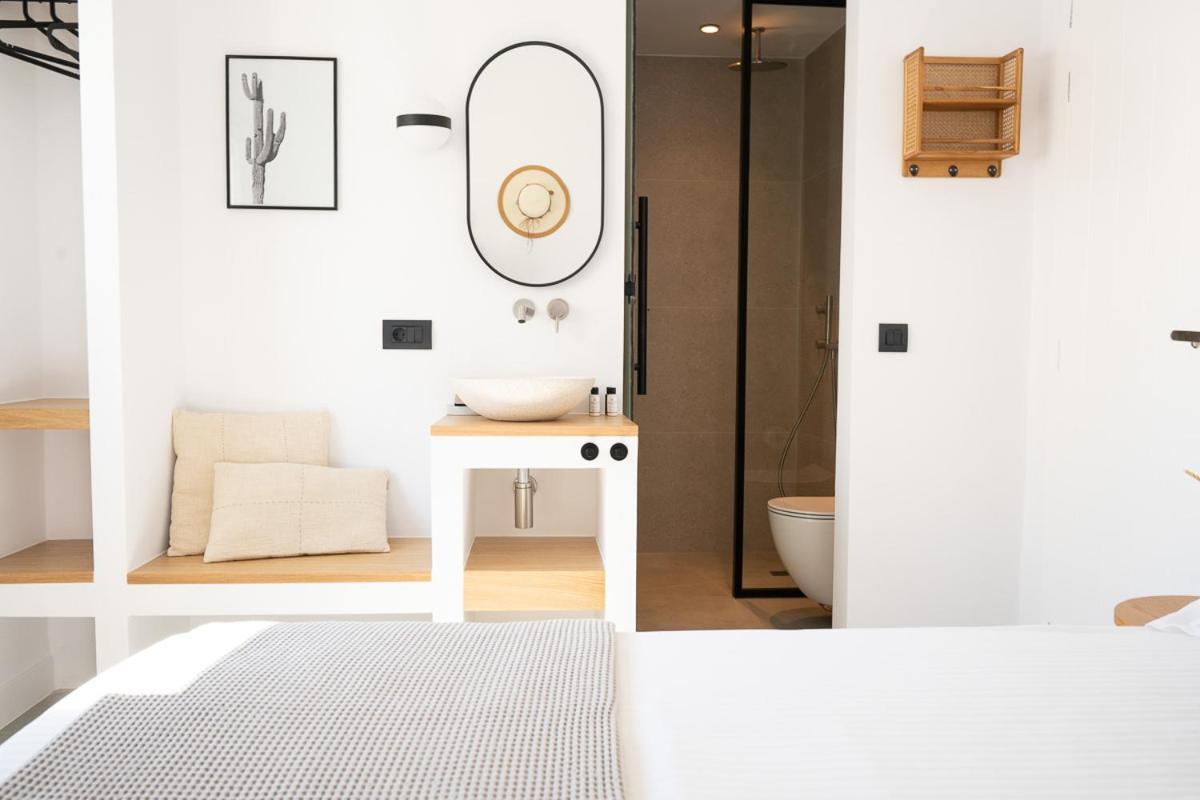 Eleana Hotel Tínos エクステリア 写真